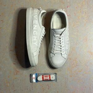 listing-status-banner